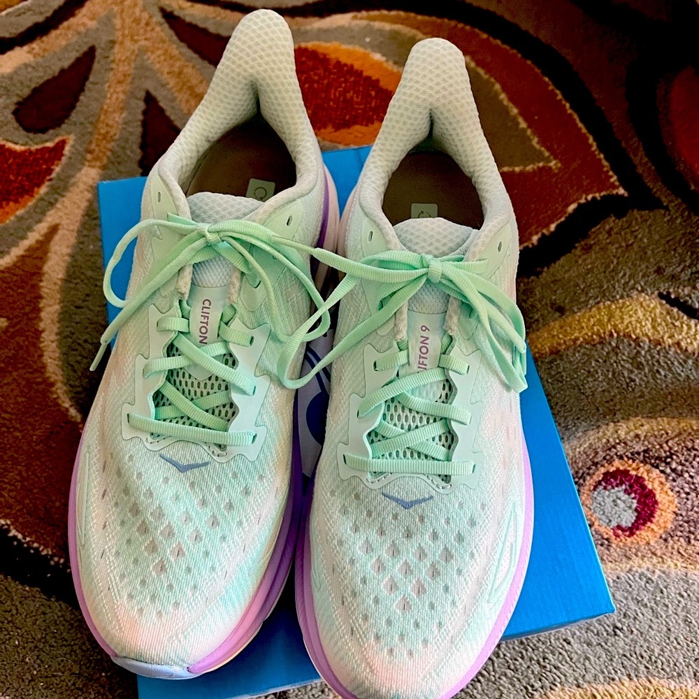 Hoka OneOne W Clifton 9 1127896/SOLM
